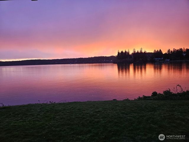 5341 S Bercot Road, Freeland, WA 98249