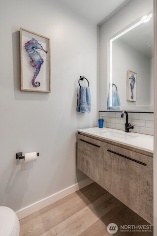 5341 S Bercot Road, Freeland, WA 98249