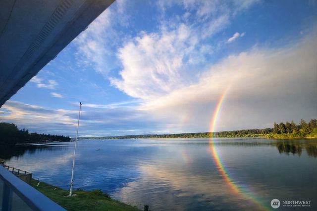 5341 S Bercot Road, Freeland, WA 98249