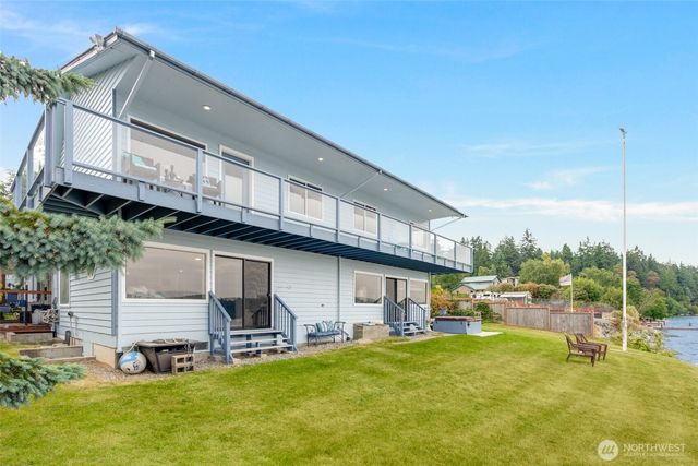 5341 S Bercot Road, Freeland, WA 98249