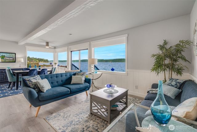 5341 S Bercot Road, Freeland, WA 98249