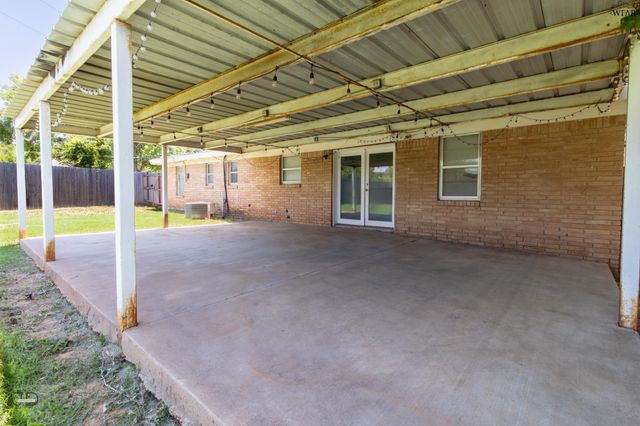 1933 PAWHUSKA DRIVE, Wichita Falls, TX 76309
