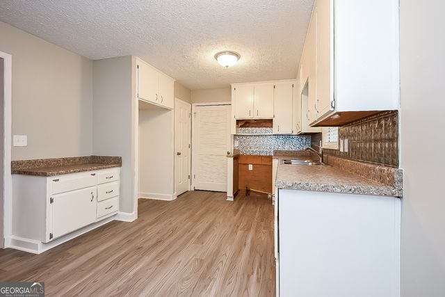 220 Carmichael Road, Woodstock, GA 30189