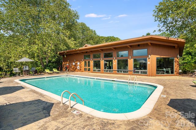 76 Dancing Wind Lane, Marshall, NC 28753