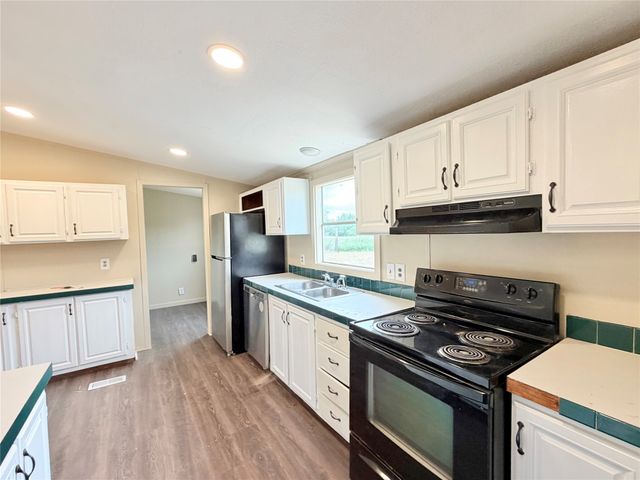 9721 Limestone Court, Joshua, TX 76058