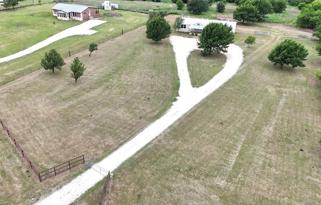 9721 Limestone Court, Joshua, TX 76058