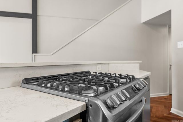 2510 Riverfront Dr Apt 5, Little Rock, AR 72202