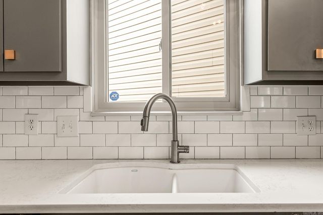 2510 Riverfront Dr Apt 5, Little Rock, AR 72202