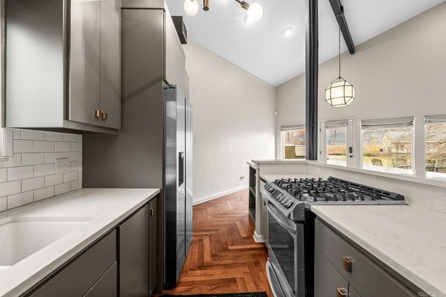 2510 Riverfront Dr Apt 5, Little Rock, AR 72202