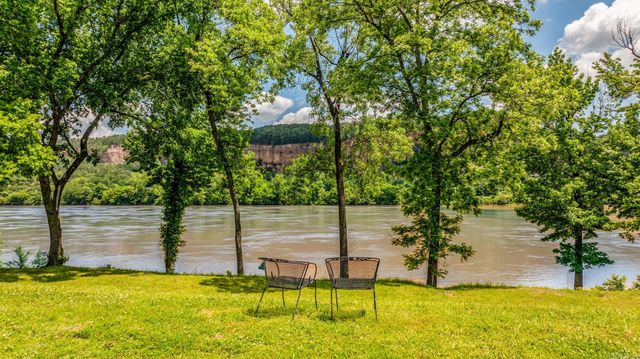 2510 Riverfront Dr Apt 5, Little Rock, AR 72202