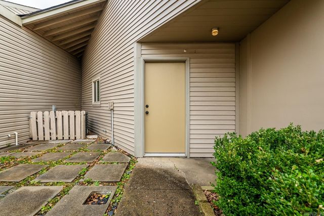 2510 Riverfront Dr Apt 5, Little Rock, AR 72202