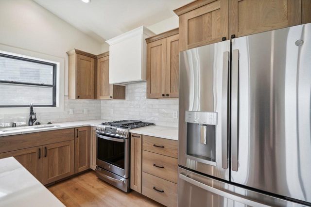 6489 Ridge View Way, Deforest, WI 53532