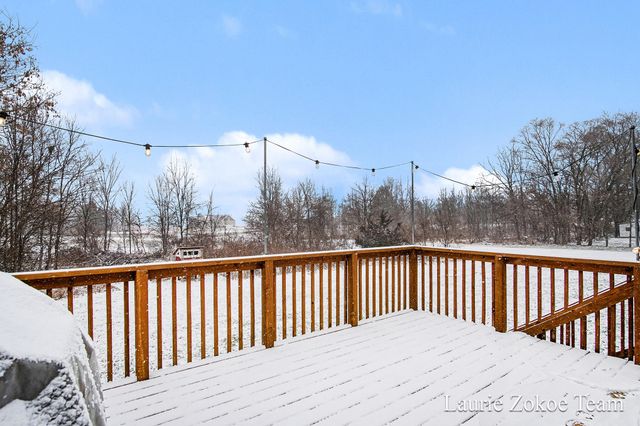 671 Leonard Street Nw, Tallmadge Twp, MI 49534