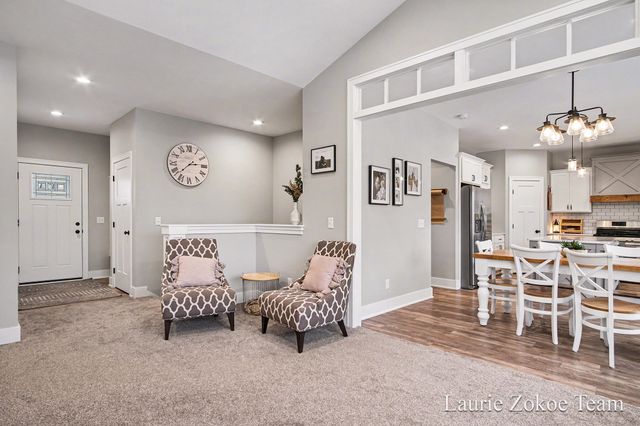 671 Leonard Street Nw, Tallmadge Twp, MI 49534