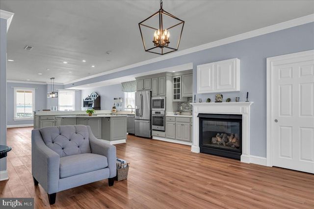 258 E 2ND ST, New Castle, DE 19720