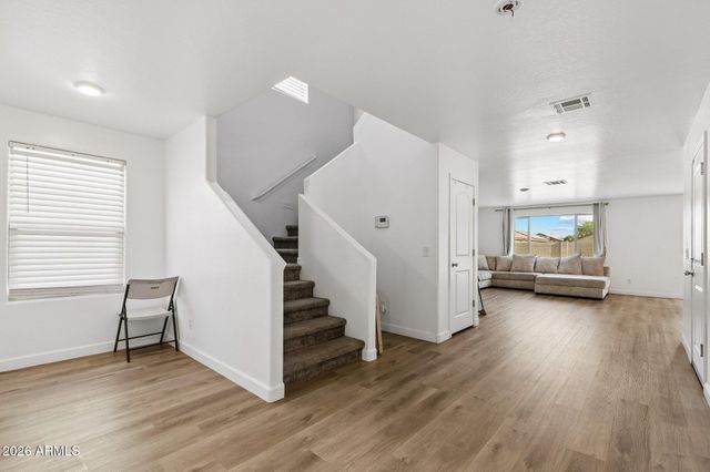 17145 W STRAIGHT ARROW Lane, Surprise, AZ 85387