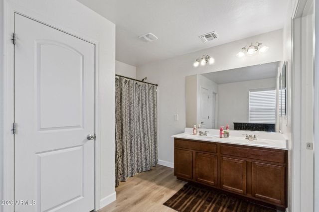 17145 W STRAIGHT ARROW Lane, Surprise, AZ 85387