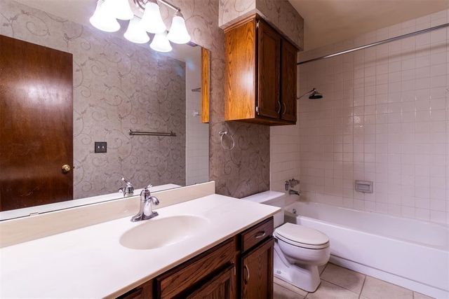 4400 Hemingway Drive 217, Oklahoma City, OK 73118
