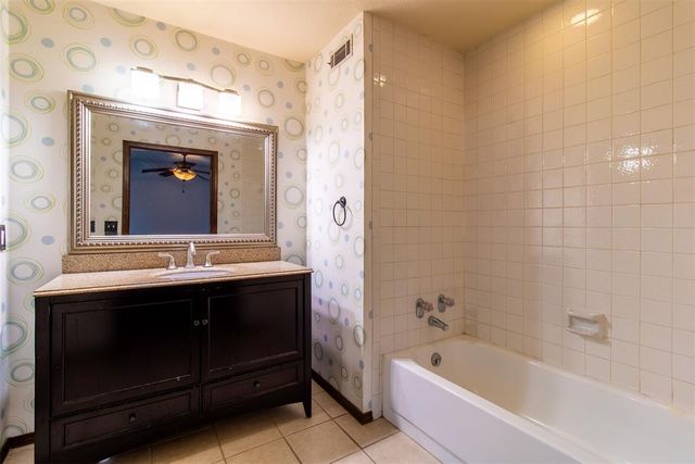 4400 Hemingway Drive 217, Oklahoma City, OK 73118