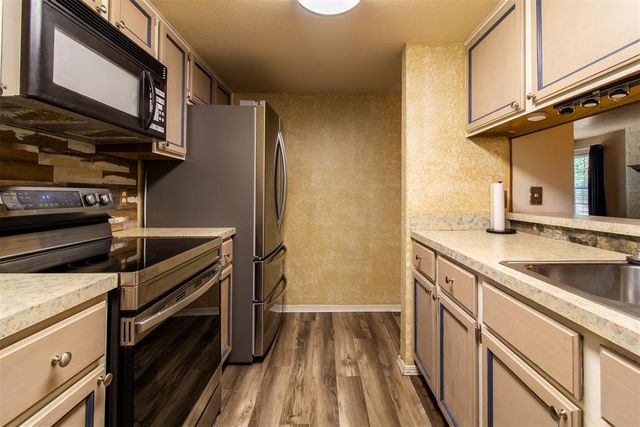 4400 Hemingway Drive 217, Oklahoma City, OK 73118