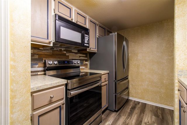 4400 Hemingway Drive 217, Oklahoma City, OK 73118