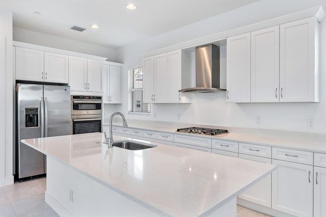 12625 MACHIAVELLI Way, Palm Beach Gardens, FL 33418