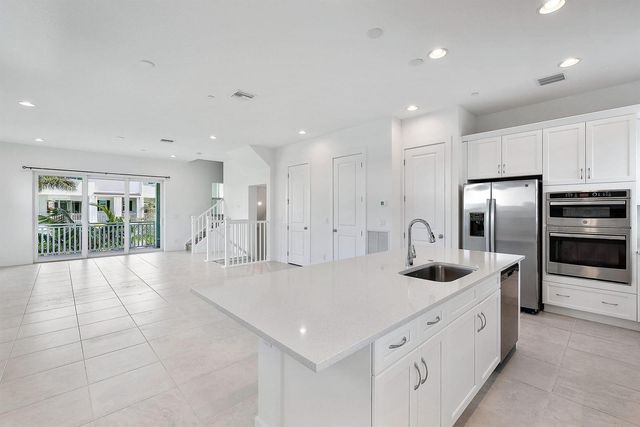 12625 MACHIAVELLI Way, Palm Beach Gardens, FL 33418