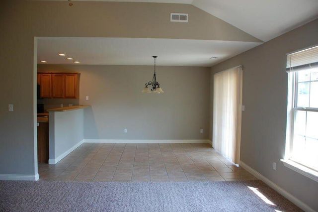 3206 ELEPHANT DR, Columbia, MO 65202