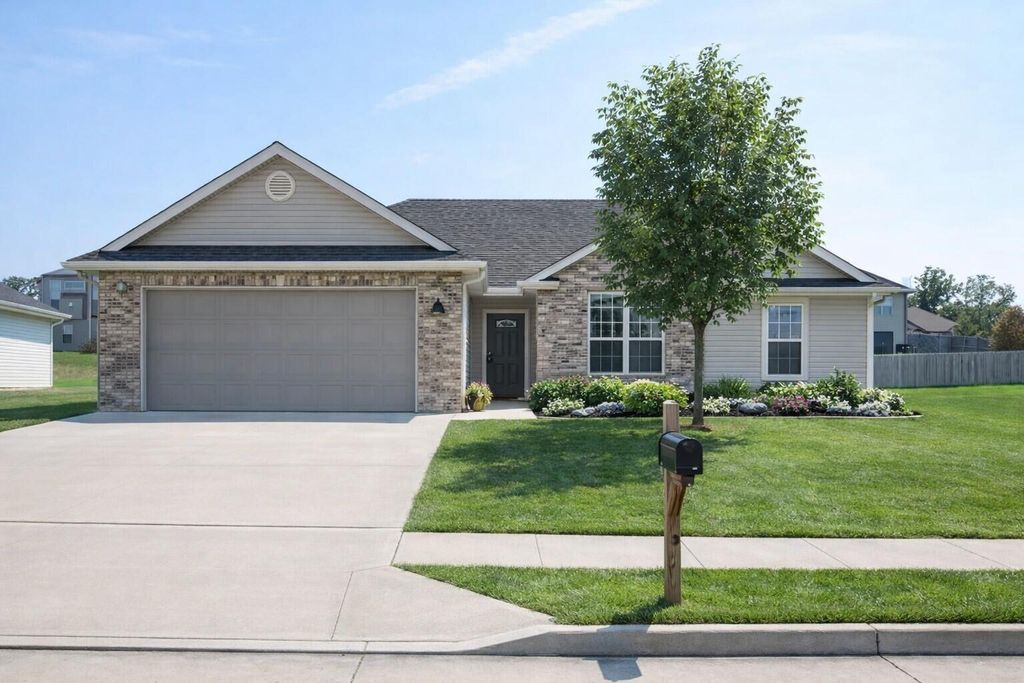 3206 ELEPHANT DR, Columbia, MO 65202