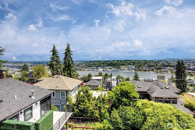 1518 4th Avenue N, Seattle, WA 98109