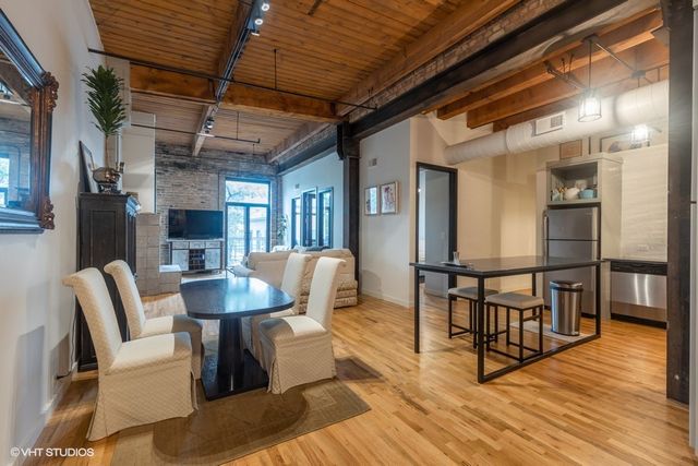 407 N Elizabeth Street 206, Chicago, IL 60642