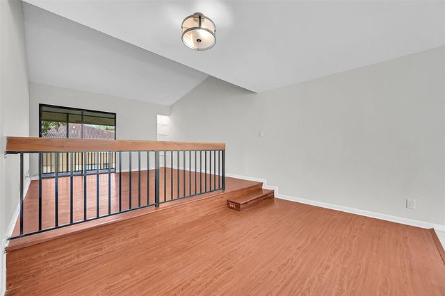 2578 Riverside Dr 421, Coral Springs, FL 33065