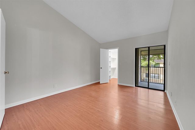 2578 Riverside Dr 421, Coral Springs, FL 33065