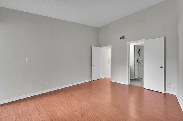 2578 Riverside Dr 421, Coral Springs, FL 33065