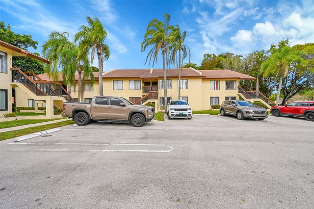 2578 Riverside Dr 421, Coral Springs, FL 33065