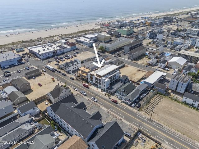 33 Hamilton Avenue Unit 3, Seaside Heights, NJ 08751