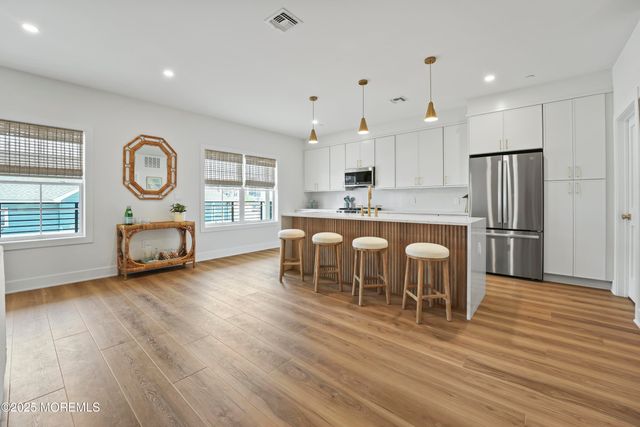 33 Hamilton Avenue Unit 3, Seaside Heights, NJ 08751