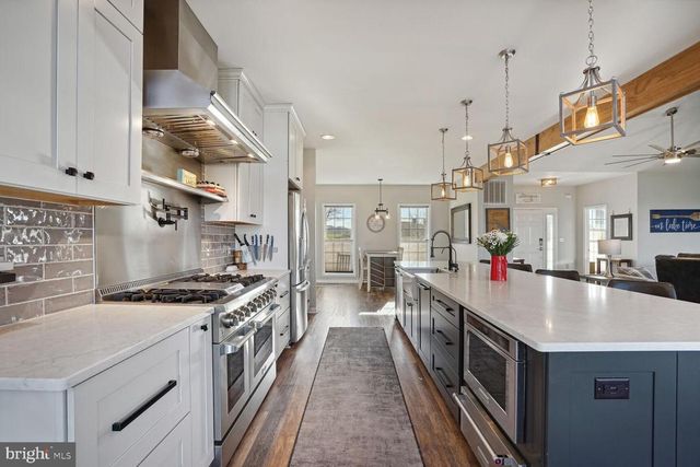 6800 LAKE POINTE DR, Mineral, VA 23117