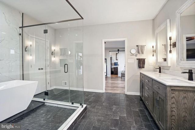 6800 LAKE POINTE DR, Mineral, VA 23117