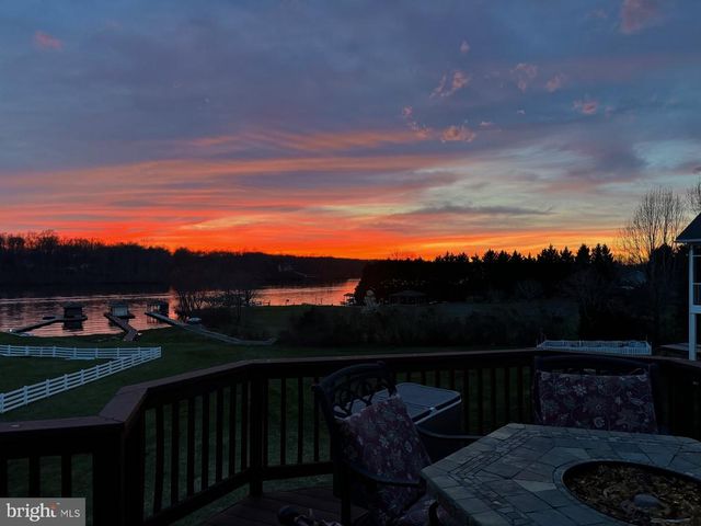 6800 LAKE POINTE DR, Mineral, VA 23117