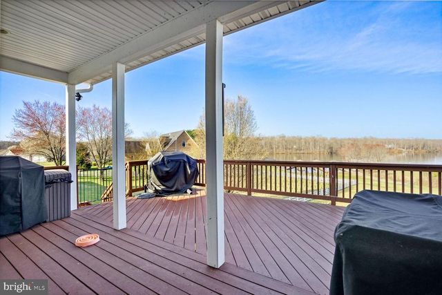 6800 LAKE POINTE DR, Mineral, VA 23117