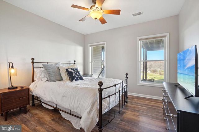 6800 LAKE POINTE DR, Mineral, VA 23117