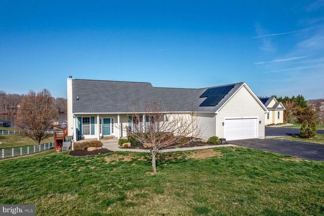 6800 LAKE POINTE DR, Mineral, VA 23117