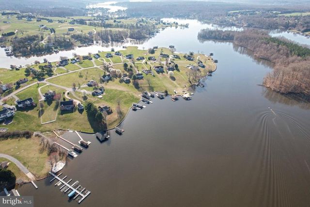 6800 LAKE POINTE DR, Mineral, VA 23117