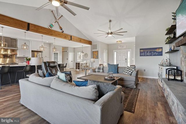 6800 LAKE POINTE DR, Mineral, VA 23117