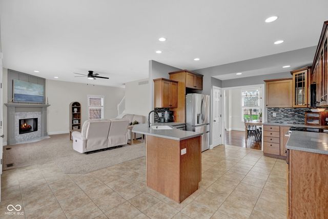 3806 Sycamore Bend Way S, Columbus, IN 47203