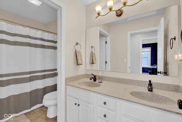 3806 Sycamore Bend Way S, Columbus, IN 47203