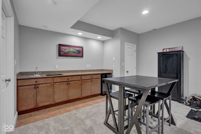 3806 Sycamore Bend Way S, Columbus, IN 47203