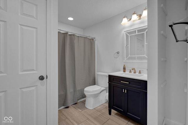 3806 Sycamore Bend Way S, Columbus, IN 47203