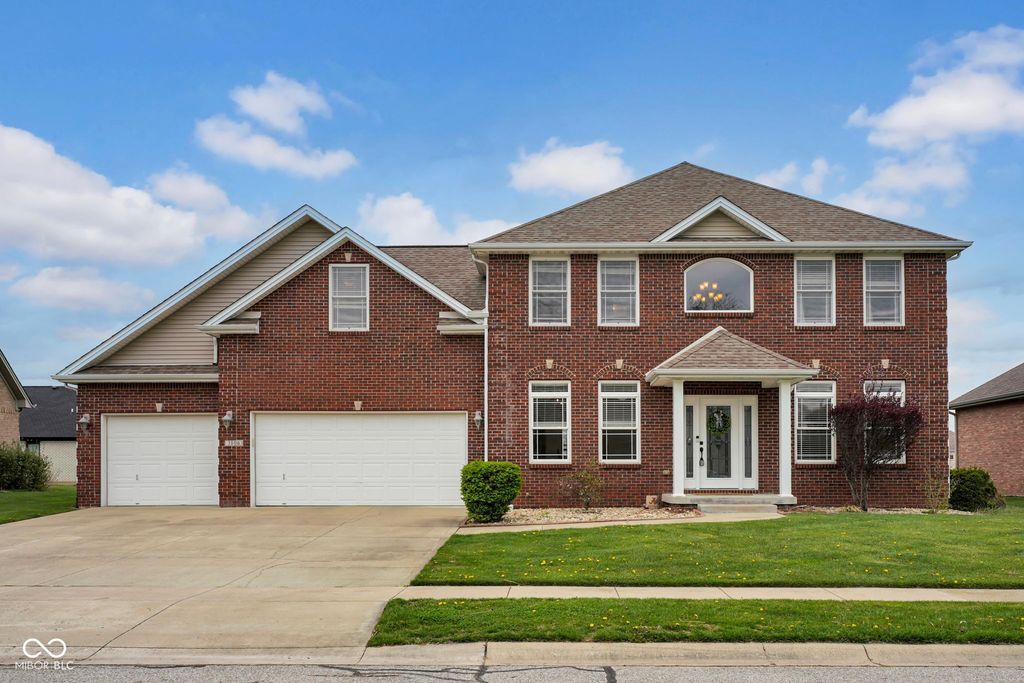 3806 Sycamore Bend Way S, Columbus, IN 47203